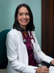 Hola, soy la Dra Jaissy Cervantes, especialista en coloproctologia 👩🏻_⚕️Mi camino comenzó al g.jpg